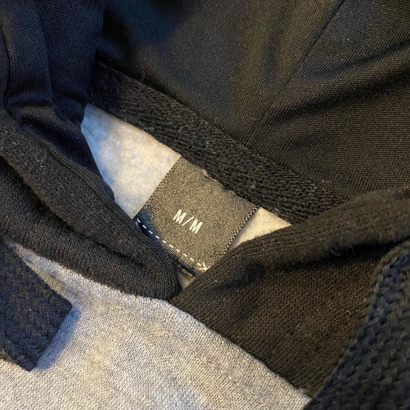 Toronto Raptors Hoodie - Picture 5 of 6